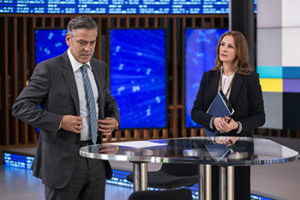 Julia Roberts and George Clooney star in a scene from the movie "Money Monster." The Catholic News Service classification is A-III -- adults. The Motion Picture Association of America rating is R -- restricted. Under 17 requires accompanying parent or adult guardian.(CNS photo/Sony)