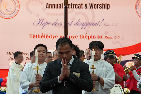 Karenni Retreat, Worship Gathering Builds Faith, Community